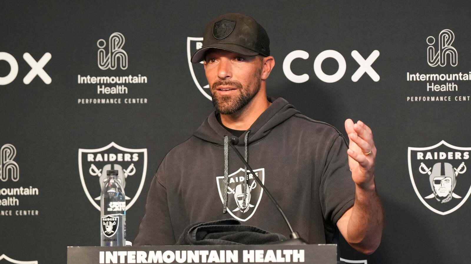 Raiders Gain Confidence in Defensive Line Depth During Training Camp