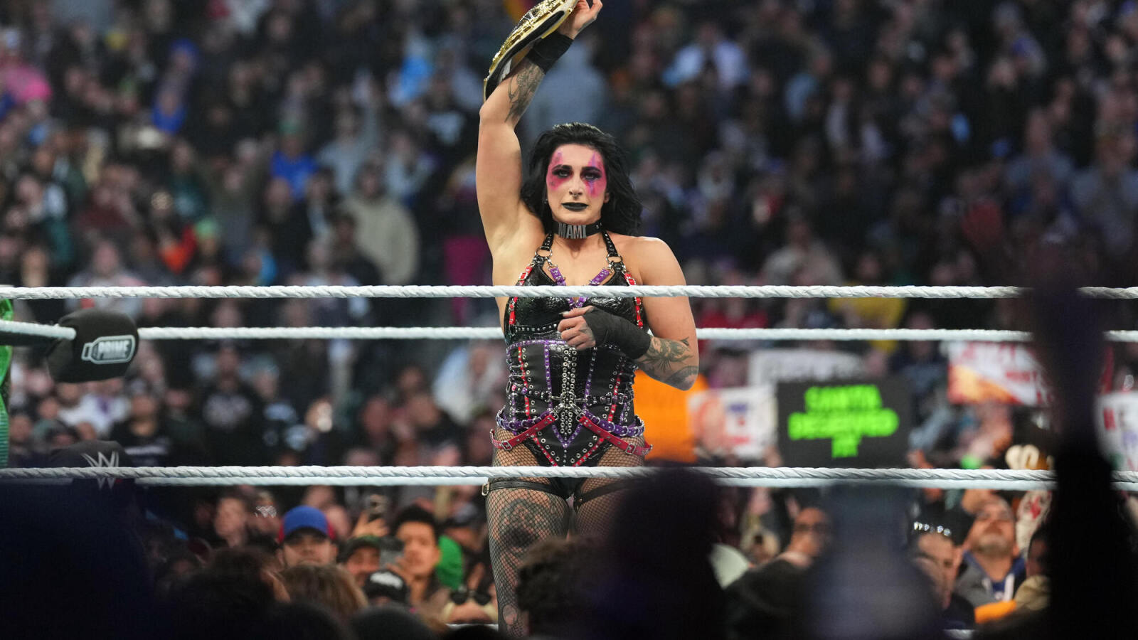Liv Retains Title, Dominik Mysterio Turns On Rhea Ripley At WWE