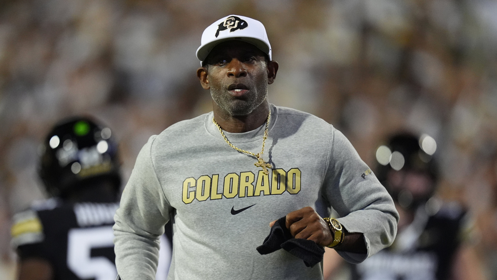 https://www.yardbarker.com/media/9/8/983f5c4b8348f42033ad2f3a00dfe6e1c1158e5e/thumb_16x9/deion-sanders-rips-jaguars-travis-hunter-situation.jpg?v=1
