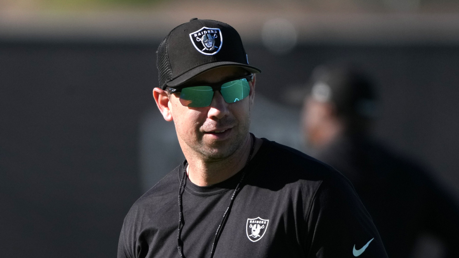 Klint Kubiak announces Kirk Cousins, Fernando Mendoza decision ahead of training camp