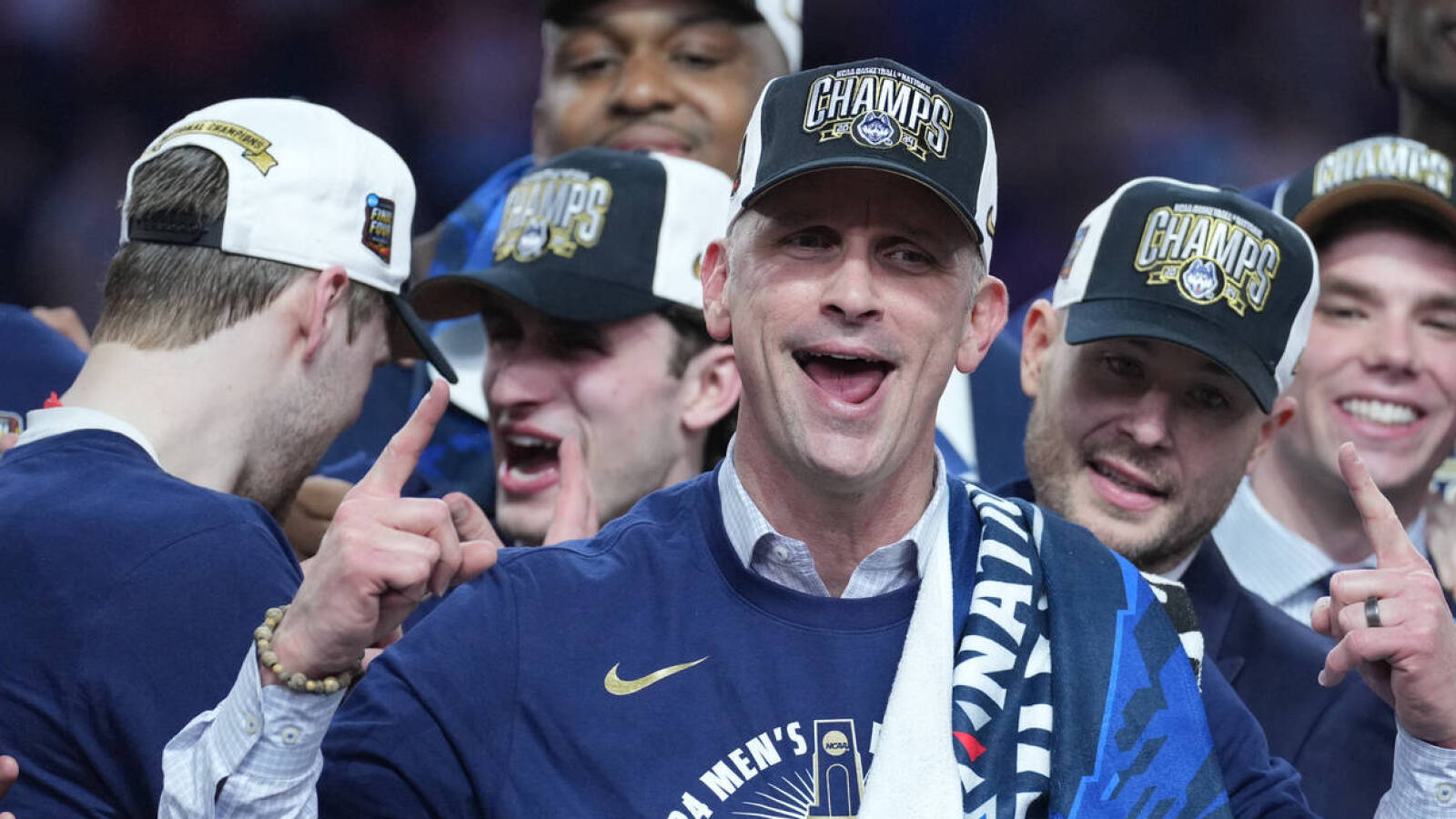 UConn's championship culture kept Hurley from choosing the Lakers - Vimarsana News