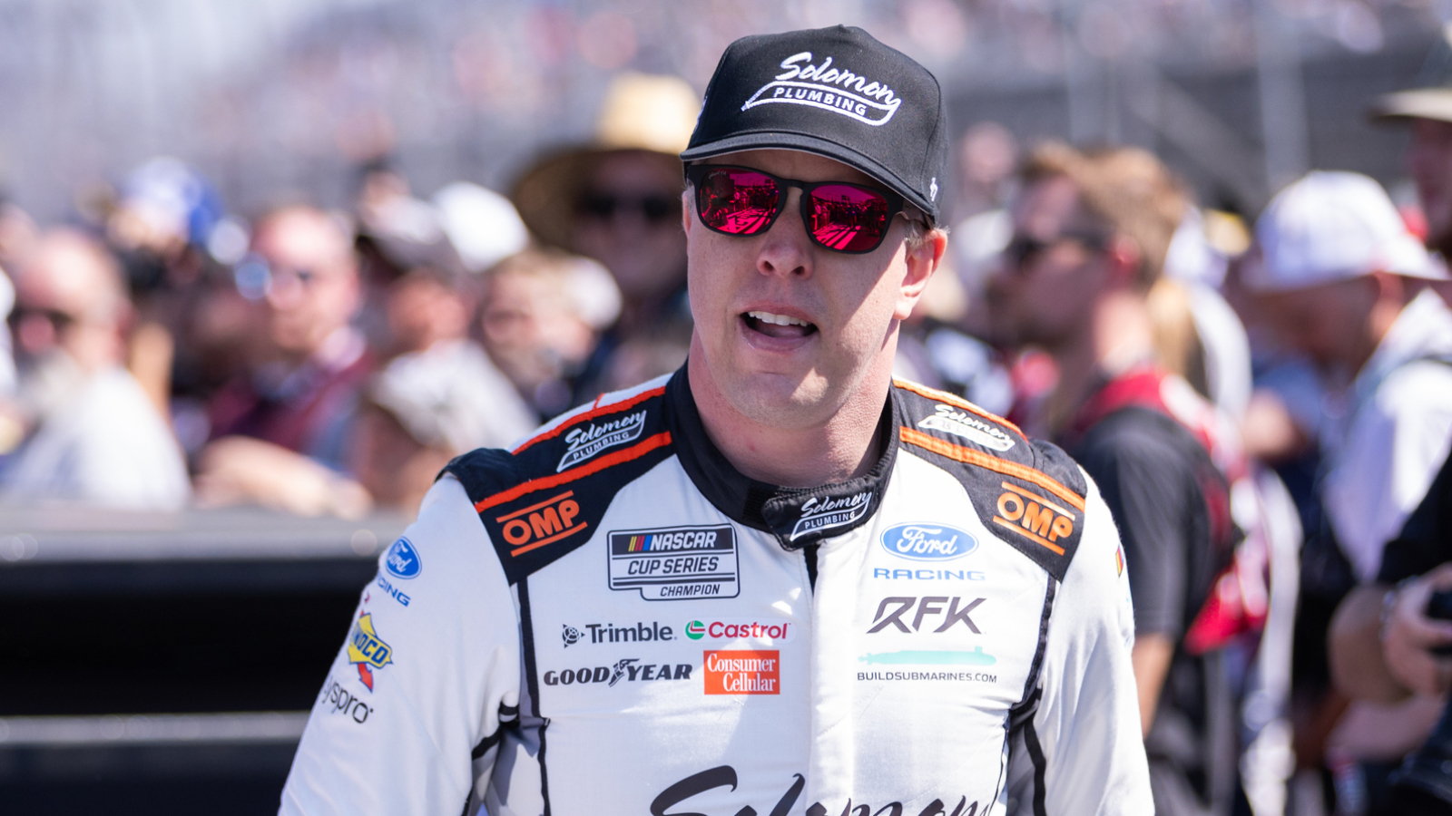 https://www.yardbarker.com/media/9/8/98c5801f9c26a01e5c4a9f7d471338230f498ee5/thumb_16x9/pocono-crash-takes-out-brad-keselowski-joey.jpg?v=1