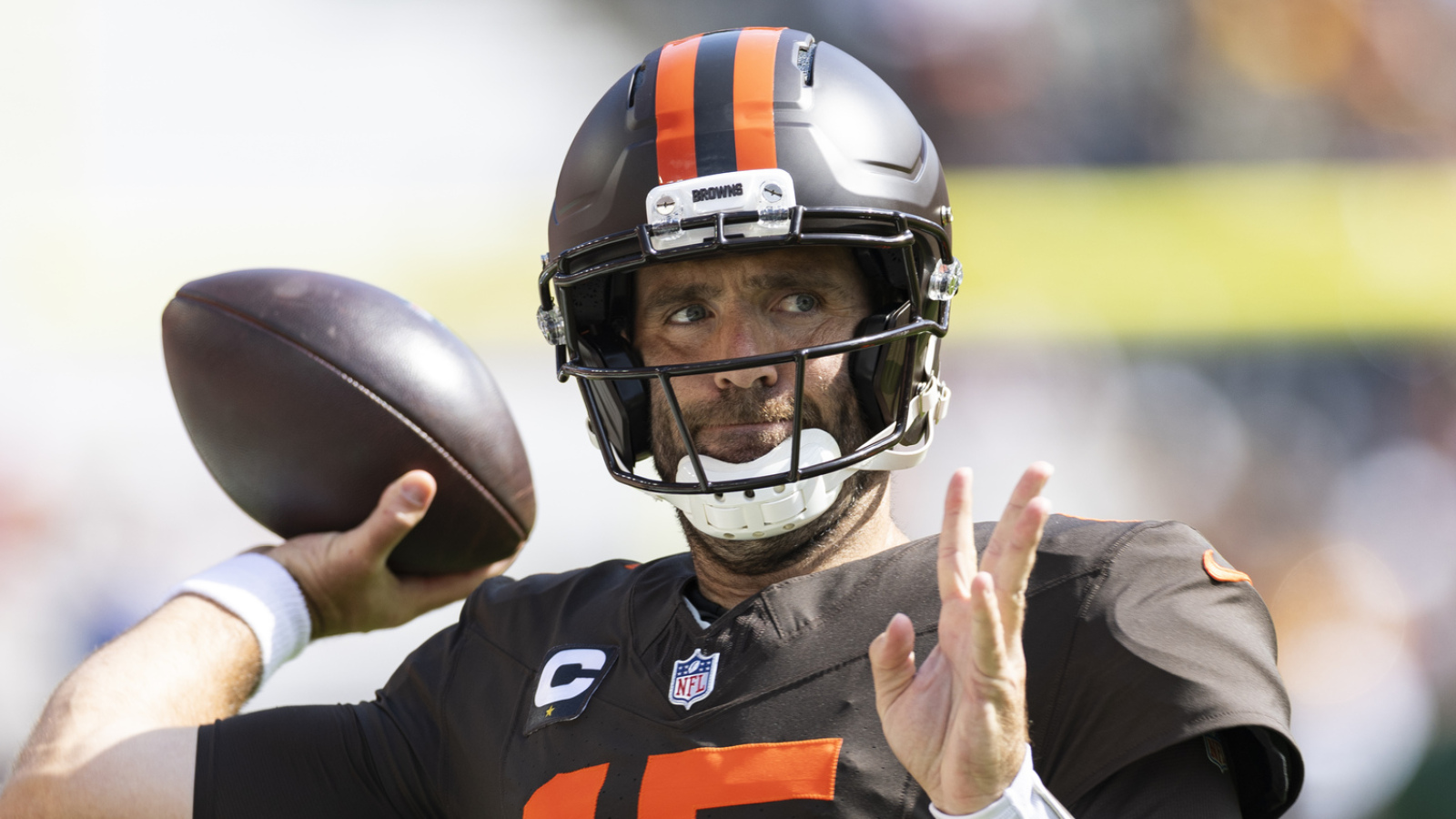 https://www.yardbarker.com/media/9/8/98da978601199348cbbbe5c5e5c9d51319cf6d8a/thumb_16x9/bengals-hc-explains-shocking-joe-flacco-move.jpg?v=1