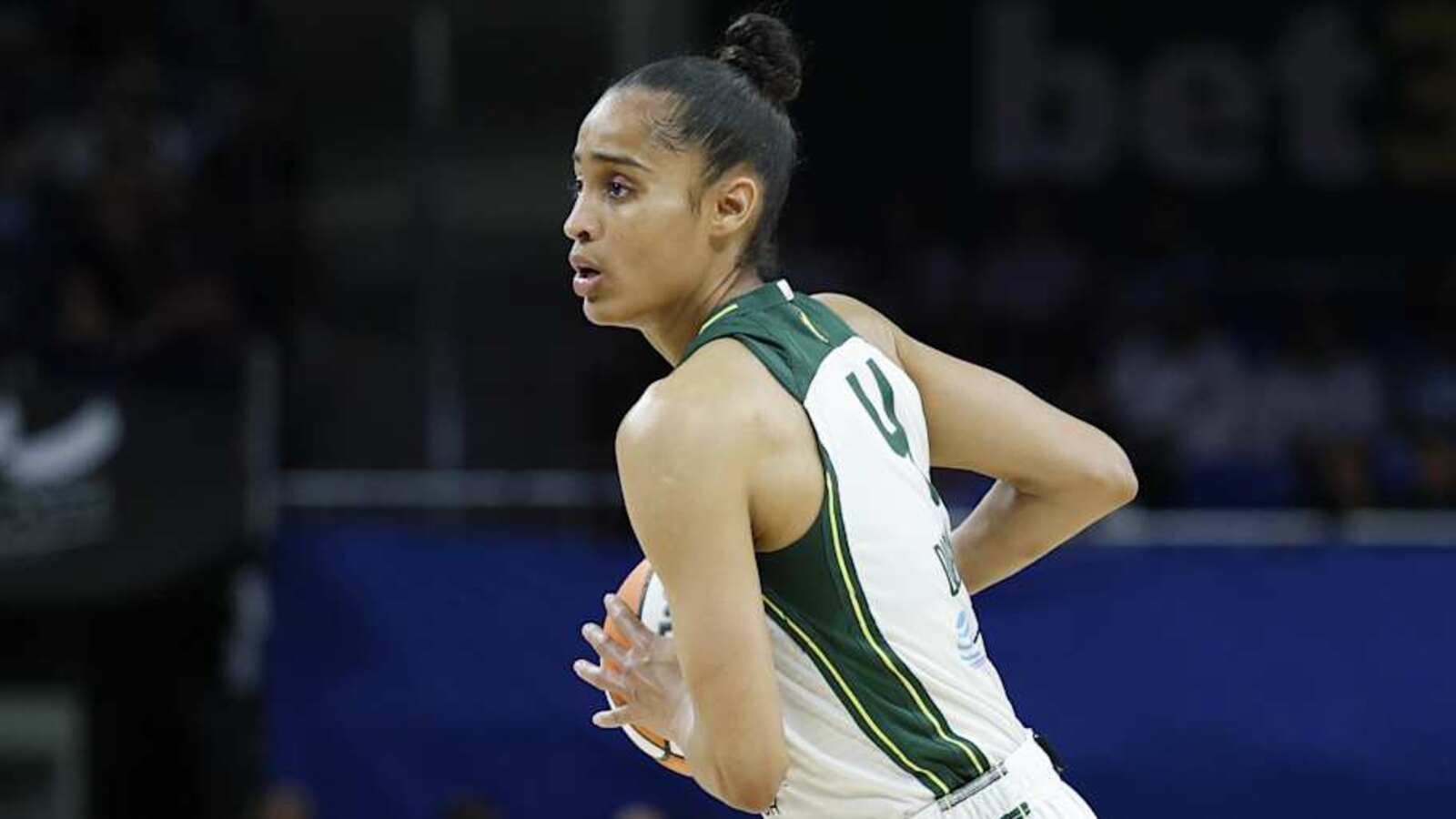 Sky Make Multiple Moves in Busy Free Agency Period | Yardbarker