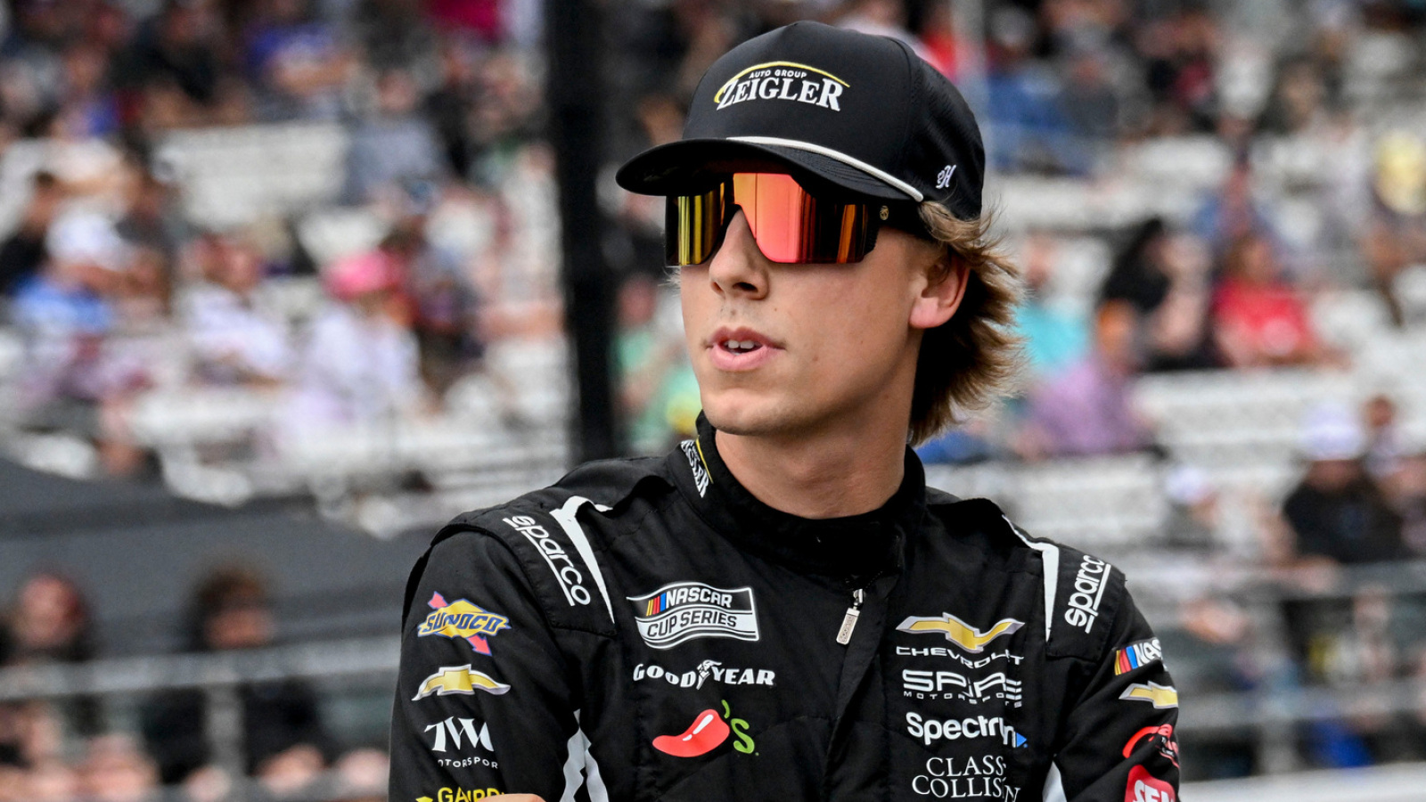 https://www.yardbarker.com/media/9/9/9965395bdb63faee95d572cdc2f5d1bb76c06ac7/thumb_16x9/carson-hocevar-legit-nascar-title-contender.jpg?v=1