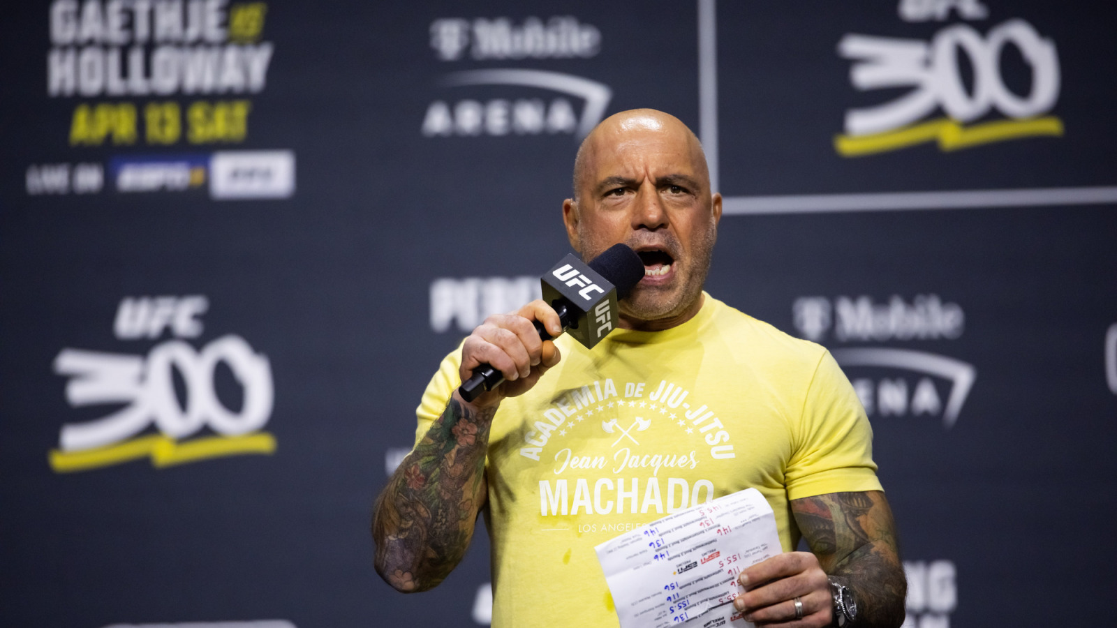 Joe Rogan explains what made Charles Oliveira a different fighter ...