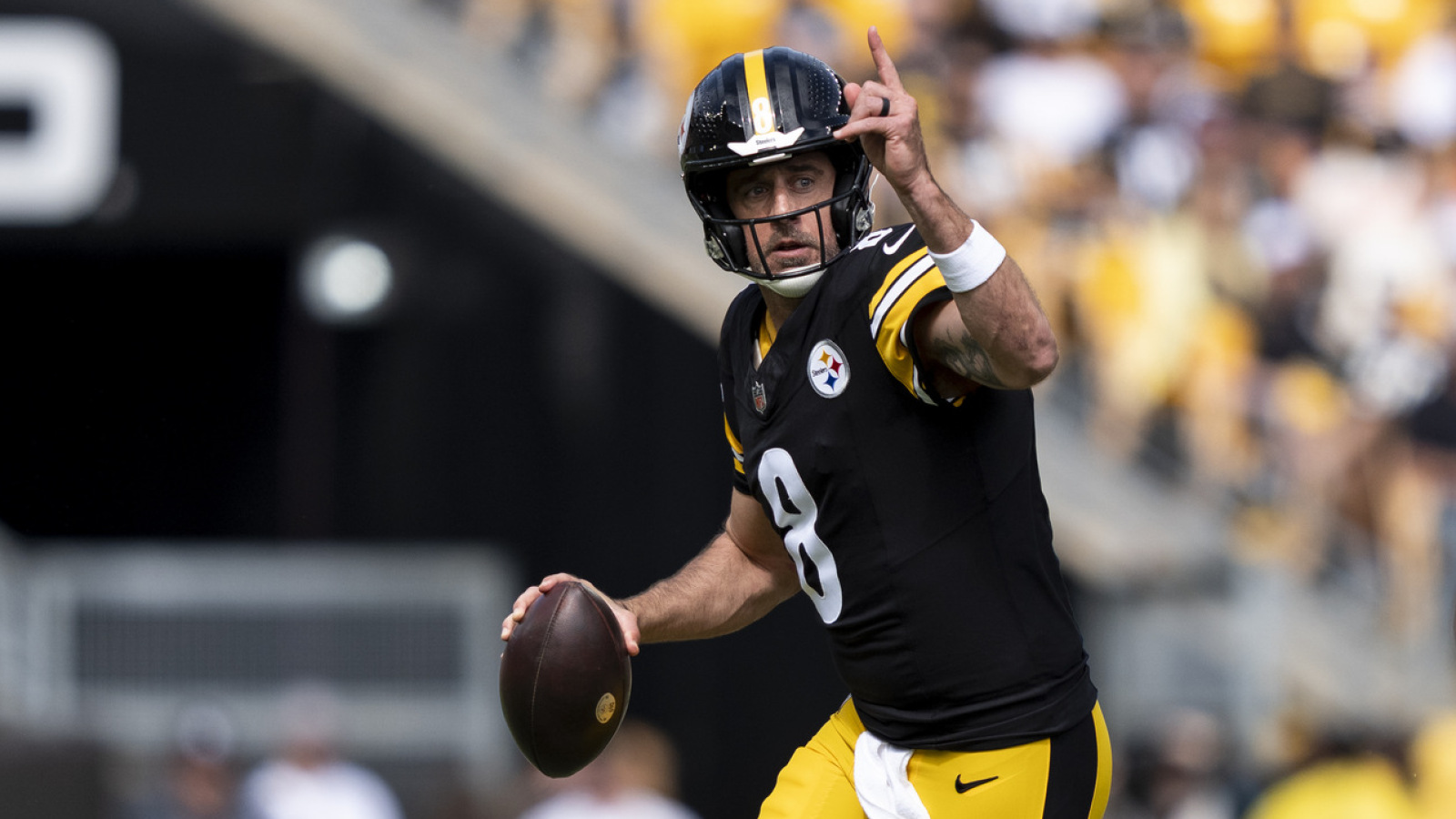 https://www.yardbarker.com/media/9/9/99899d923e24ea61f3b8a41212072863f413383c/thumb_16x9/2009-nfl-week-1-starting-qbs-quiz.jpg?v=1