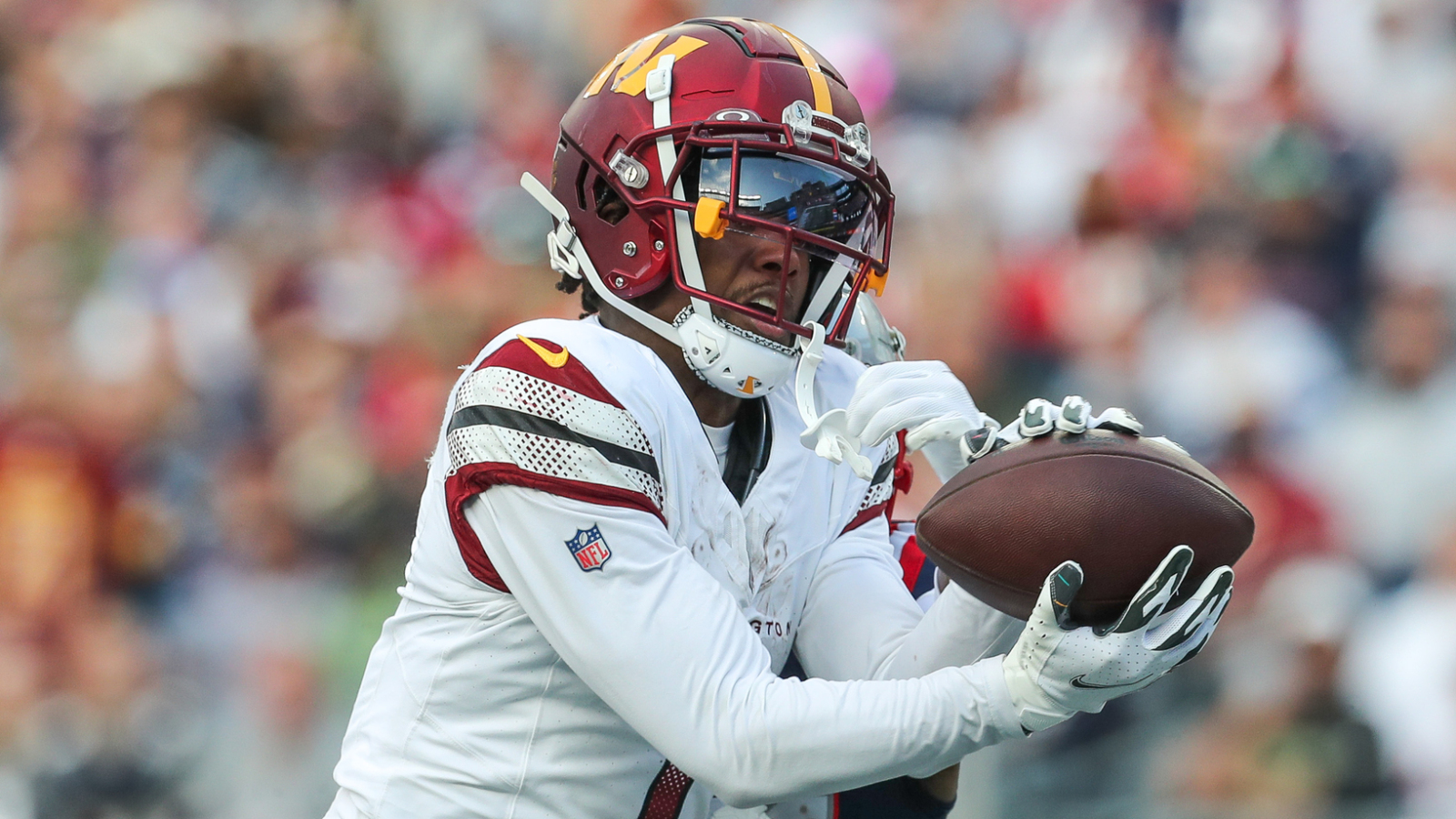 Former Eagle offers scathing review of team’s new WR