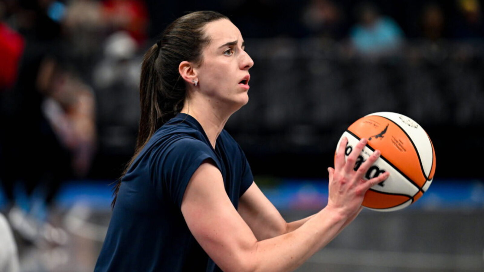 'Has The Power To Demand a Coaching Change': WNBA Analyst Offers Unfiltered Opinion on Caitlin Clark as League Face Growing Controversies
