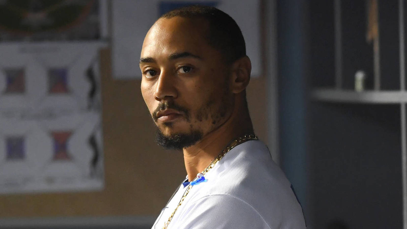 Dodgers star Mookie Betts going on IL with hip injury - Vimarsana News
