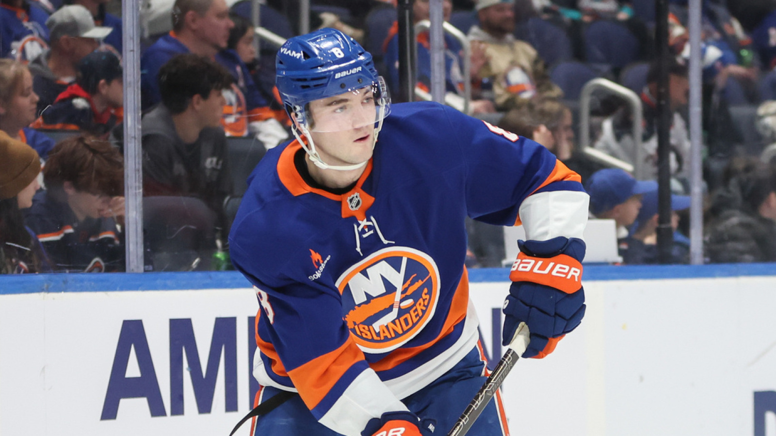 Key Islanders defenseman out indefinitely due to lower-body injury ...