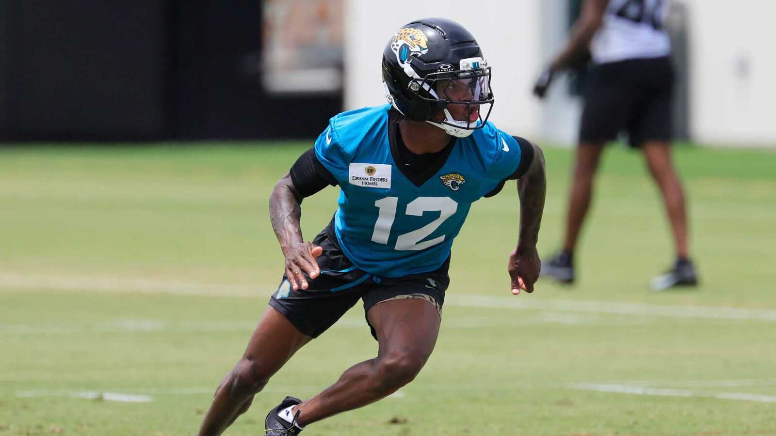 https://www.yardbarker.com/media/9/a/9a0db948b658d349a23c468671c2c19e1dad9845/thumb_16x9/jacksonville-jaguars-wide-receiver-travis-hunter.jpg?v=1