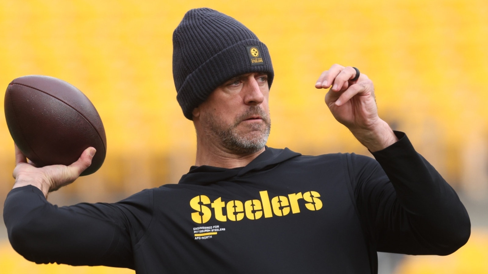 Aaron Rodgers injury update: Steelers QB suffers apparent issue in pre ...