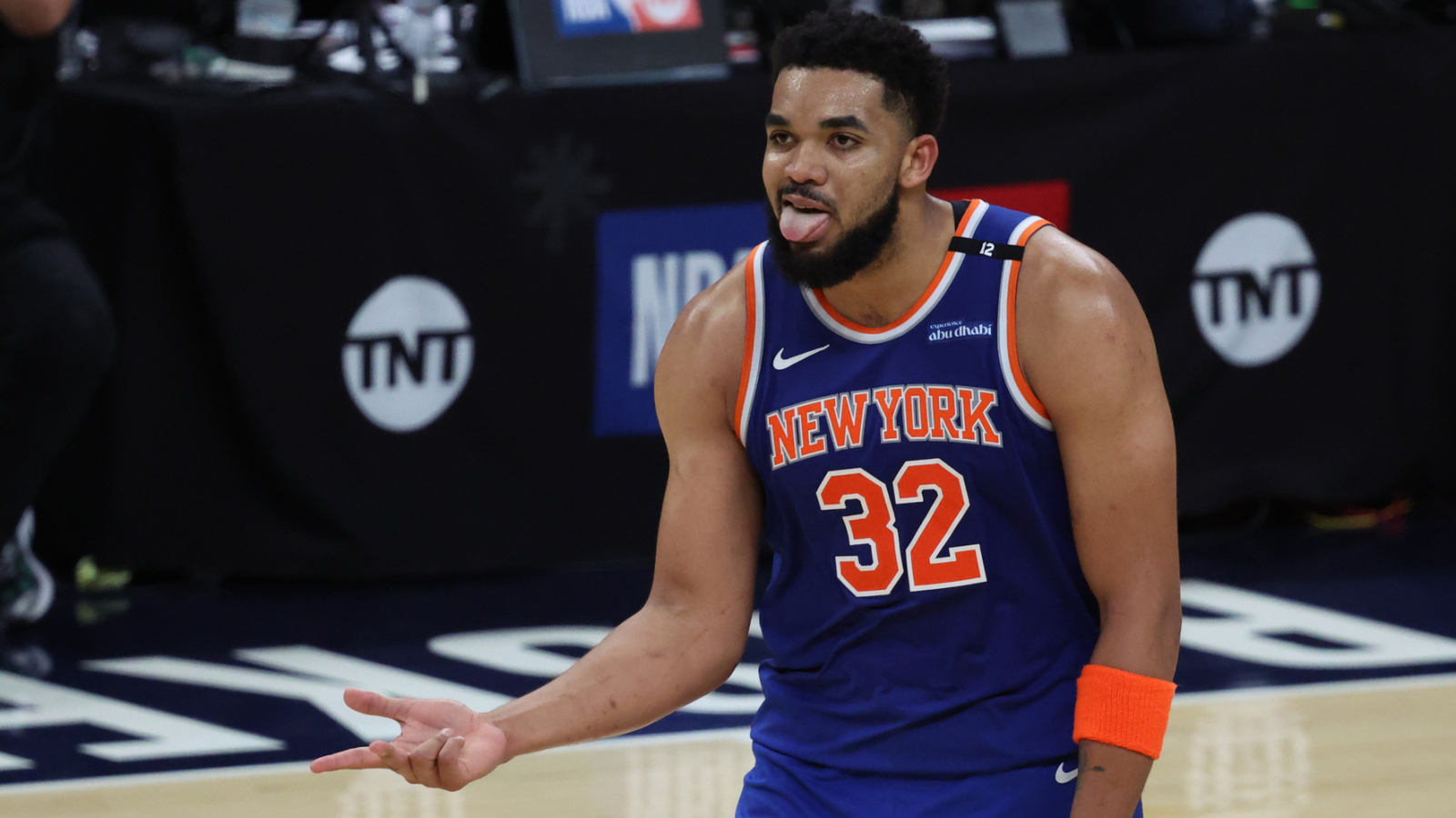https://www.yardbarker.com/media/9/a/9a6a5aa15f90174dd4ec0a44989f6e03b8165570/thumb_16x9/nba-active-leaders-20-point-per-game-seasons-quiz.jpg?v=1