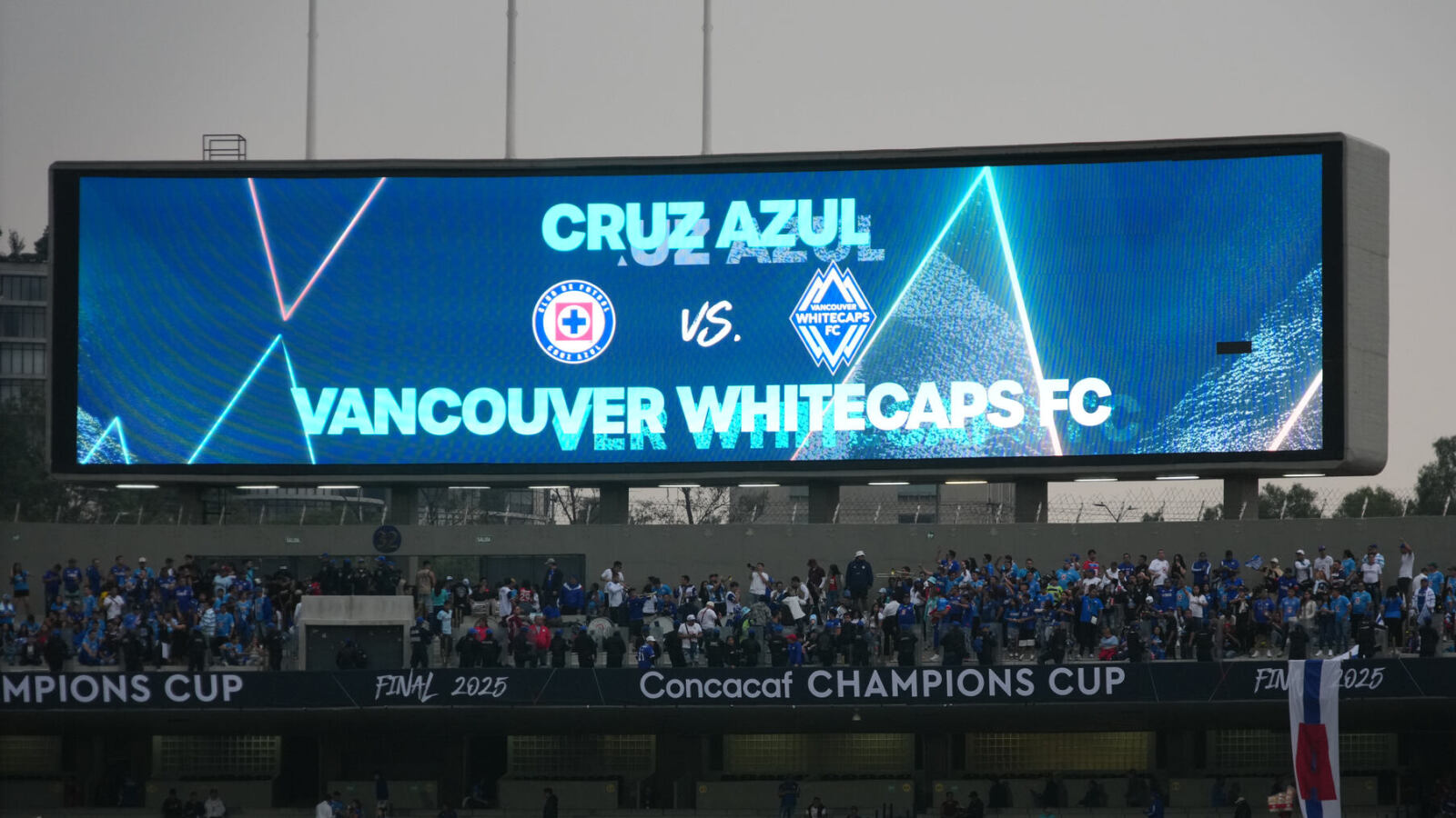 https://www.yardbarker.com/media/9/a/9a6a6f23ad15acf8bfaf98a3e13373e988ddf7dd/thumb_16x9/cruz-azul-hammers-vancouver-win-concacaf.jpg?v=1