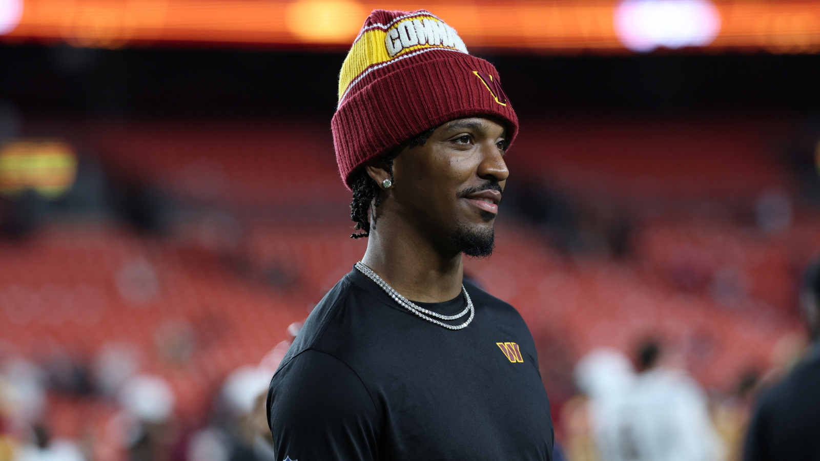 https://www.yardbarker.com/media/9/b/9b266c6bf78fe66db7e939b75f7e5a9f3eb5820b/thumb_16x9/jayden-daniels-making-commanders-teammates-better.jpg?v=1
