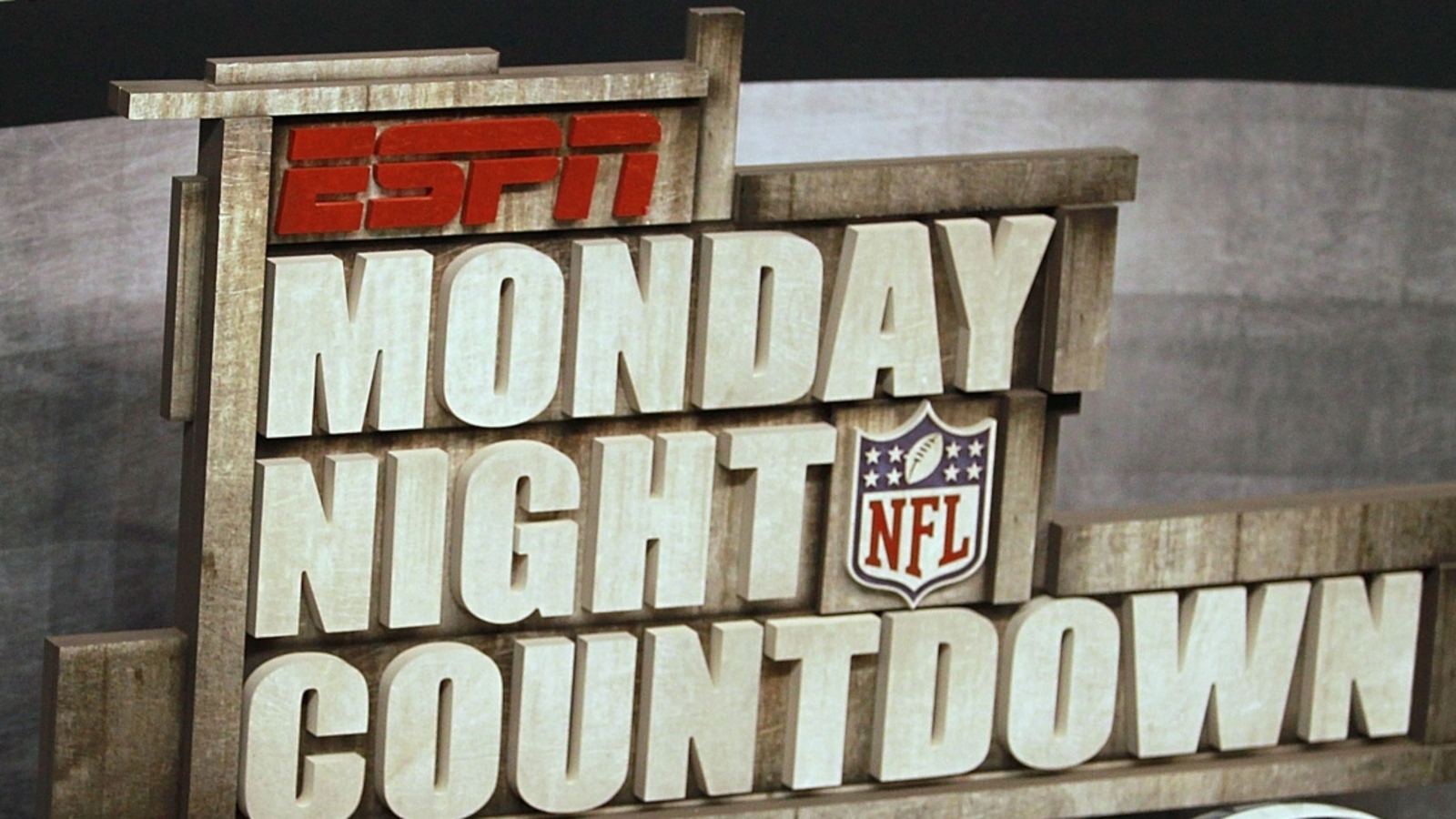 Scott Van Pelt, Laura Rutledge leading candidates for Monday Night