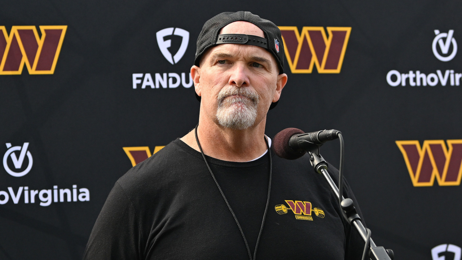 https://www.yardbarker.com/media/9/b/9b587aefb3f3489eacddda8de33cd5a2e87350f8/thumb_16x9/insult-injury-commanders-lose-game-possibly-star.jpg?v=1