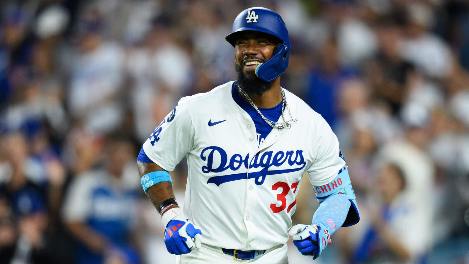 https://www.yardbarker.com/media/9/b/9b6c40380451b94074633ea65c7b8f77f269ee60/thumb_16x9/dodgers-two-time-star-reveals-he-almost-return.jpg?v=1
