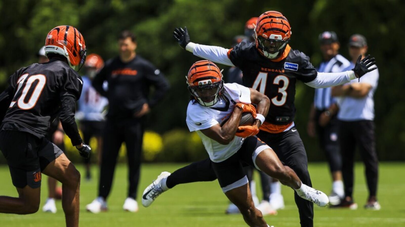 Bengals' $3M All-Star Wide Receiver Faces Surprise Cut in Early Roster Projection