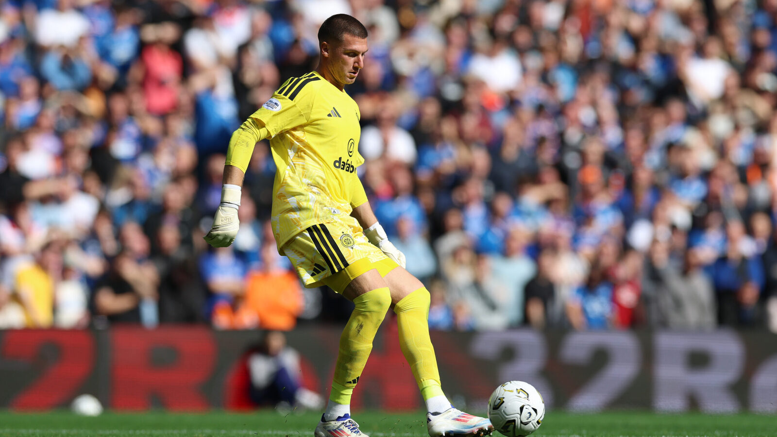 Celtic Consider January Exit For Their 33-Year-Old Keeper: Should They ...