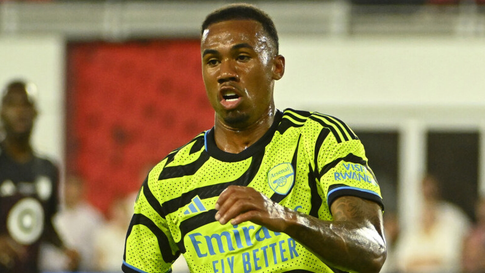 https://www.yardbarker.com/media/9/b/9bb4deb04234df29a78ddd5aa53318078903f738/thumb_16x9/jul-19-2023-washington-dc-usa-arsenal-defender.jpg?v=2