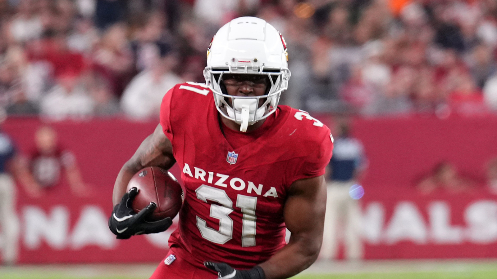 https://www.yardbarker.com/media/9/b/9bfe9e72767f11bff1659fe662ddb96dd9c26cf8/thumb_16x9/cardinals-rb-emari-demercado-addresses-his-costly.jpg?v=1