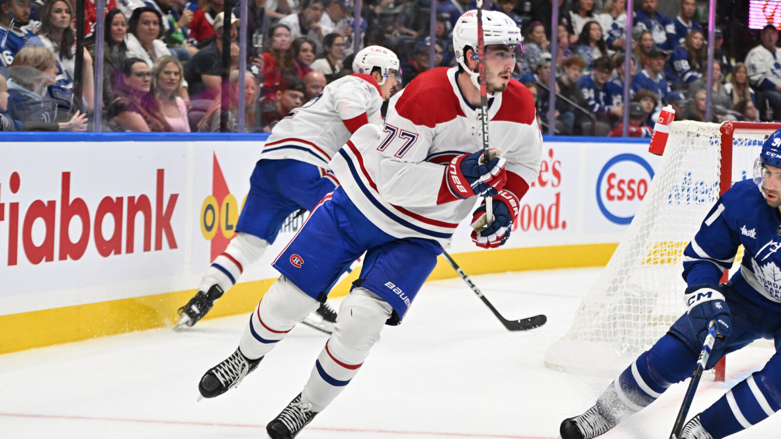 Kirby Dach Opens Up About Last Season's Knee Injury and Confirms Major