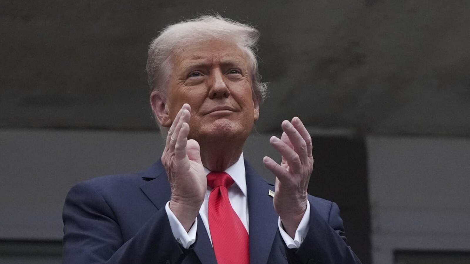 https://www.yardbarker.com/media/9/c/9ca3ce9038ca391c79ec6a2c5b9120846126c647/thumb_16x9/27027662.jpg