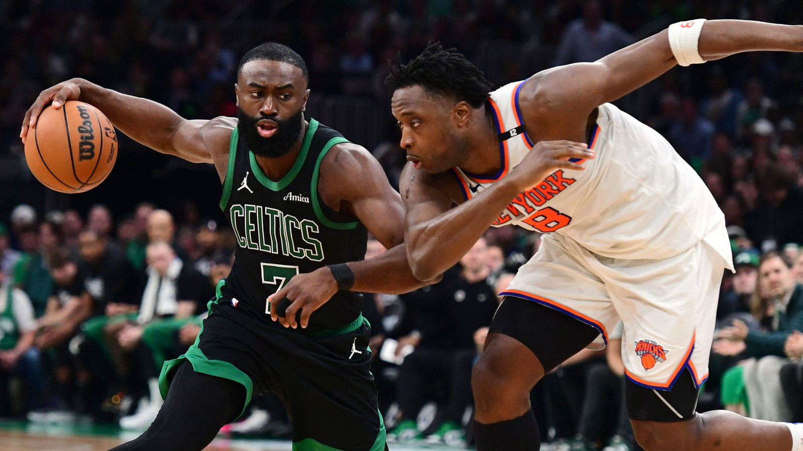 https://www.yardbarker.com/media/9/c/9cc8d3e0664210b4a4982a0eb8aea46f7b38259b/thumb_16x9/celtics-run-away-knicks-game-5-stay-alive.jpg?v=1