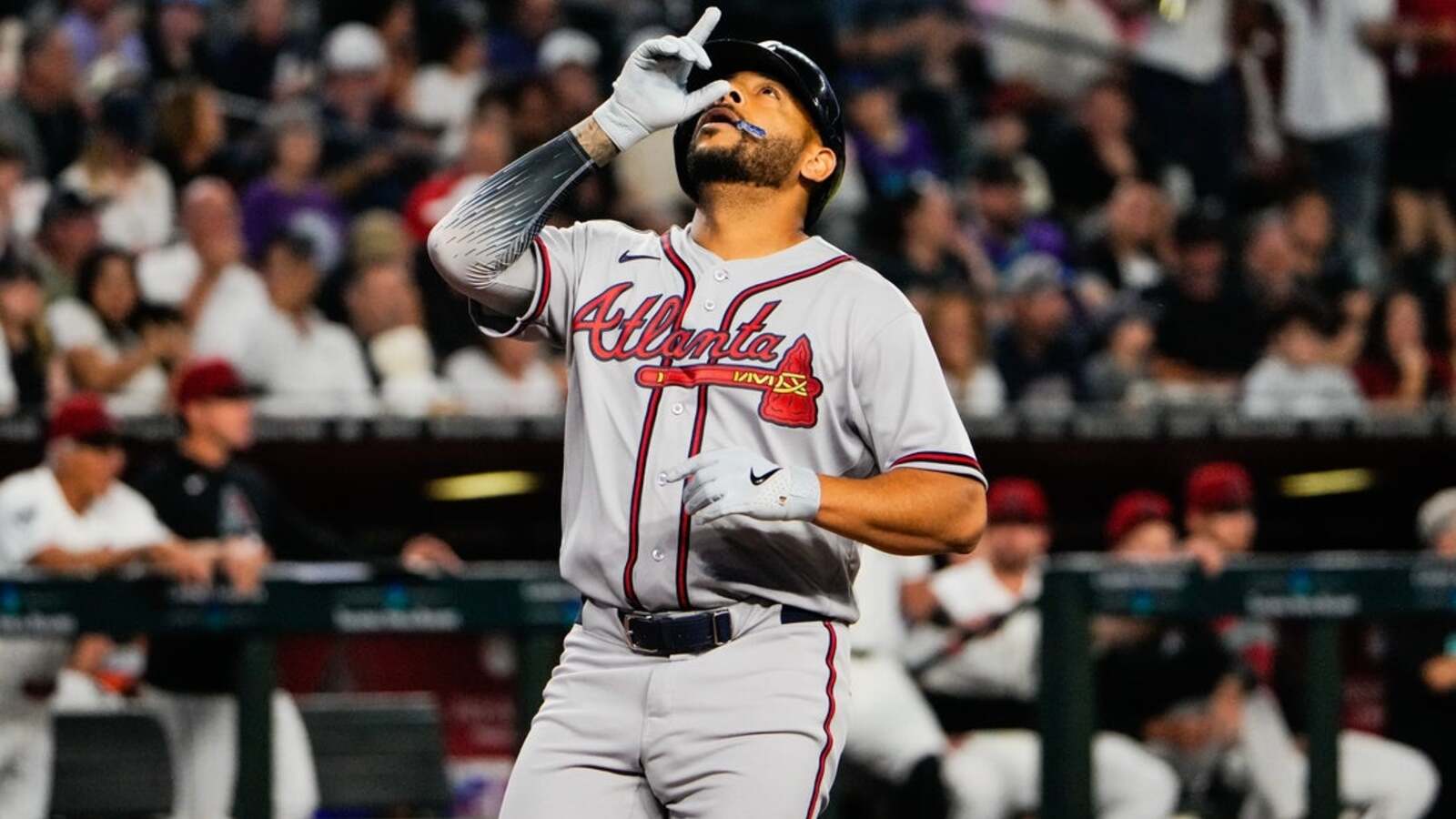 Braves belt 4 homers in rout of Diamondbacks