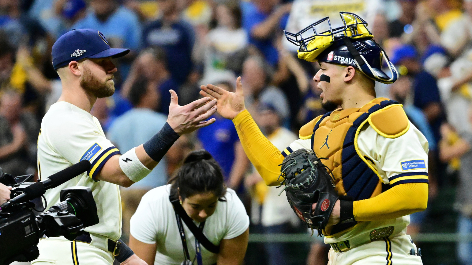 Brewers move one step closer to first World Series championship in franchise history