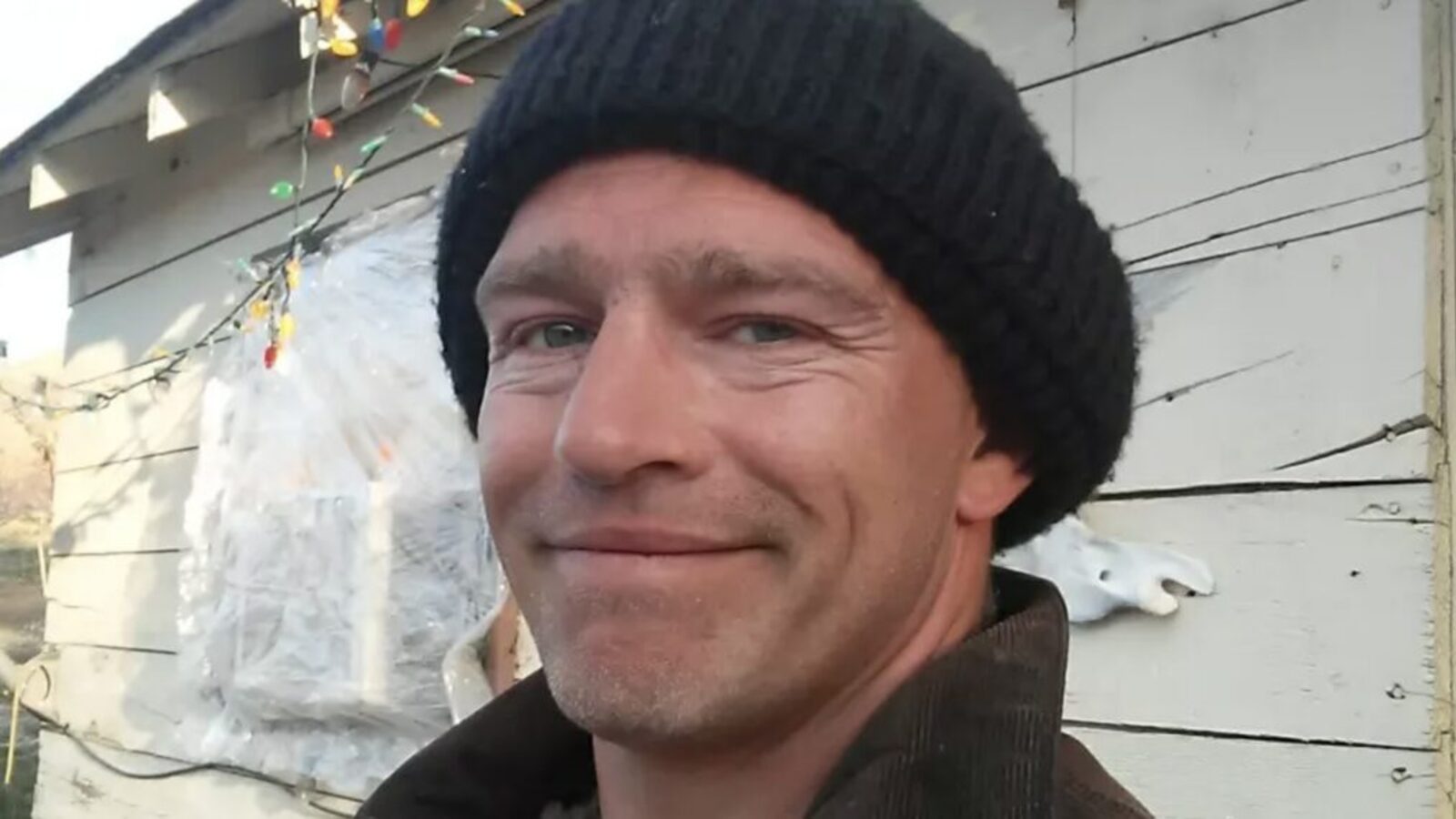 Photo: yardbarker.com Alaskan Bush People Star Gabe Brown and Wife Raquell Separate After 7 Years