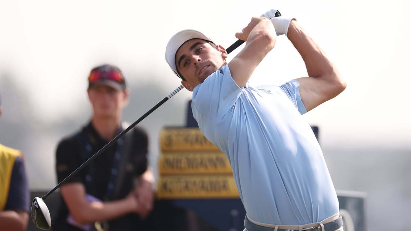 Joaquin Niemann Leads LIV Golf New York with Impressive 64
