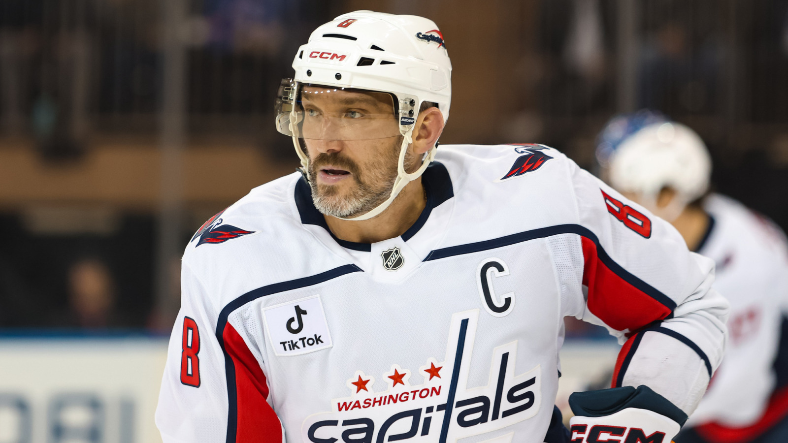 https://www.yardbarker.com/media/9/d/9dec8e1952f529d986957fa6f2ec0d5c67f4d755/thumb_16x9/ovechkin-reveals-he-decision-on-capitals-nhl.jpg?v=1