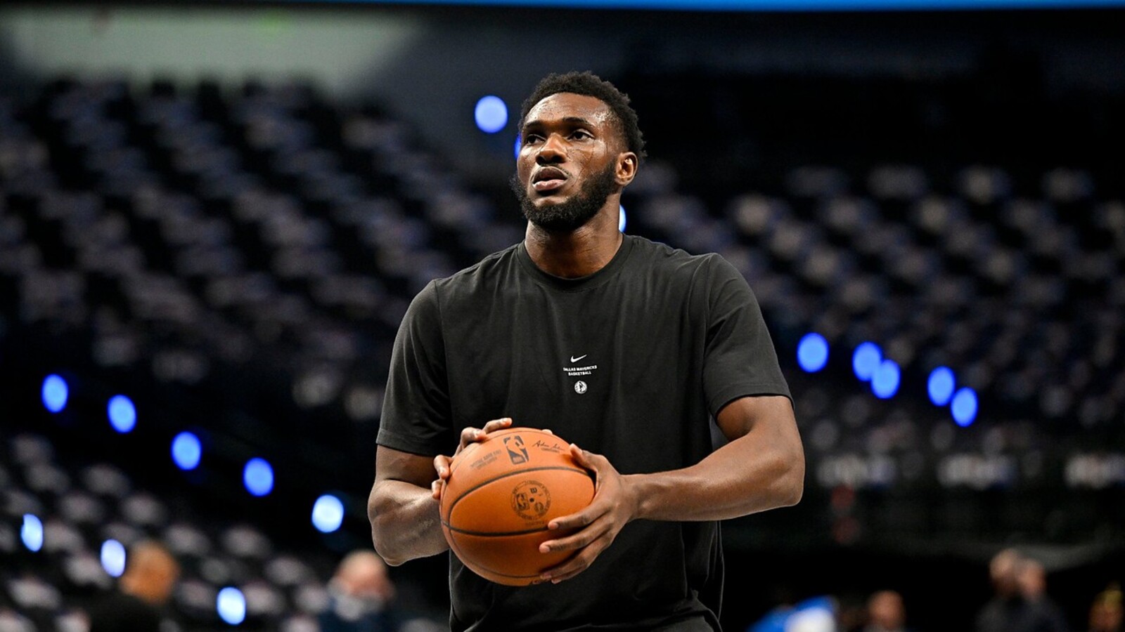 Dusty May Says Moussa Cissé Should Get Opportunity After Mavs Keep Him