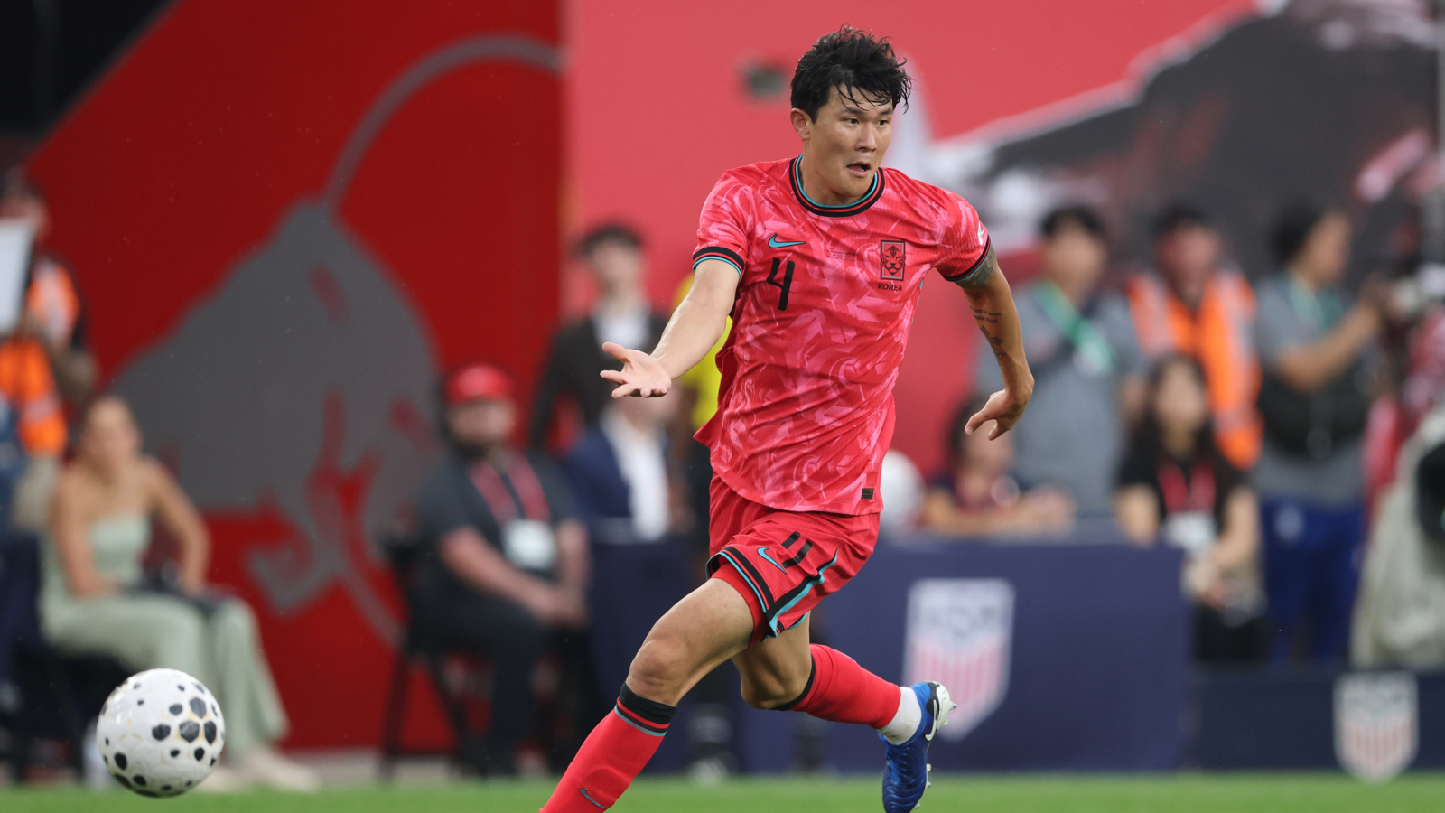 'Knocked on the doors' – Journalist names player Blues are interested ...