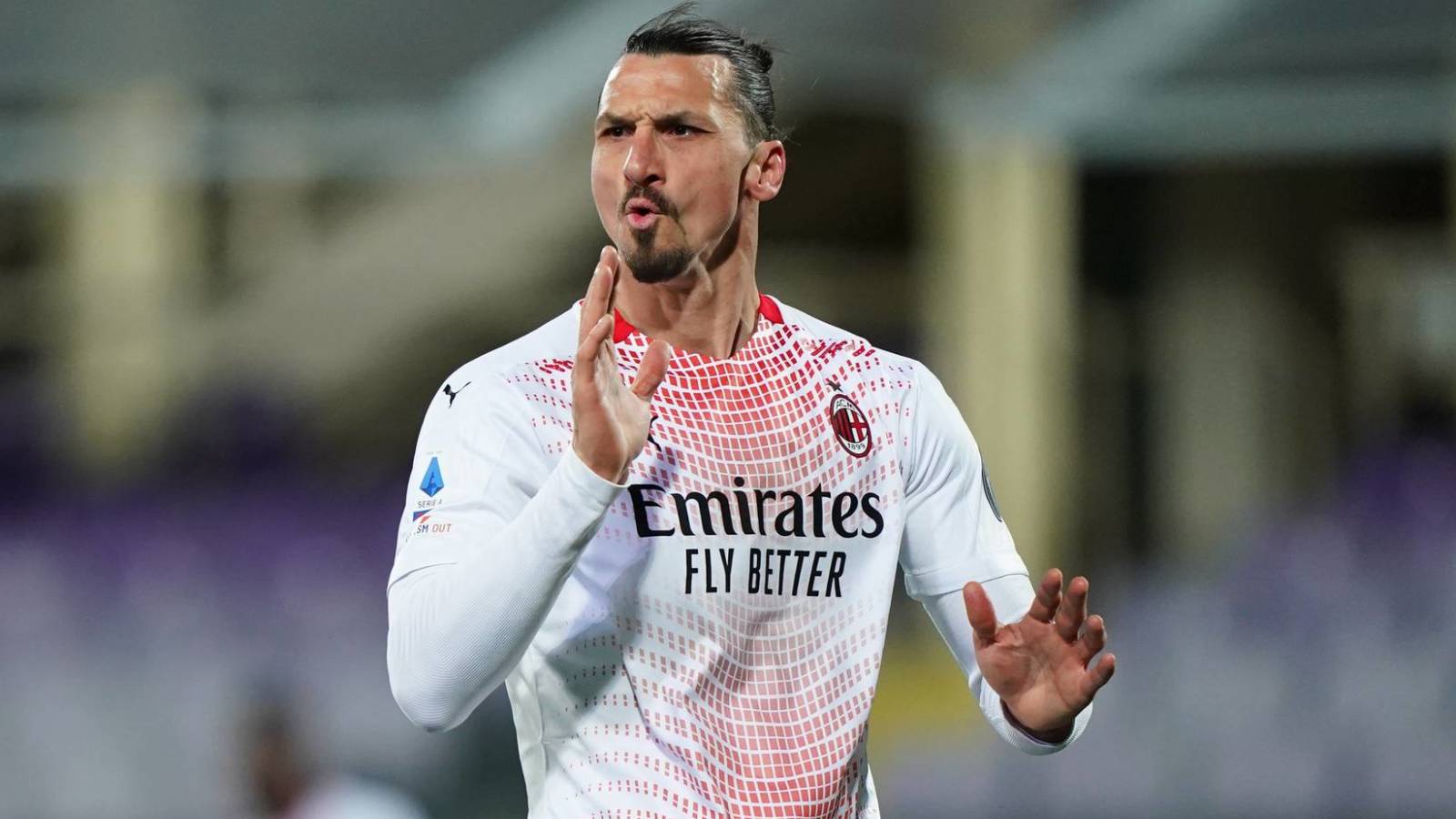 Ibrahimovic llora por su regreso a Suecia