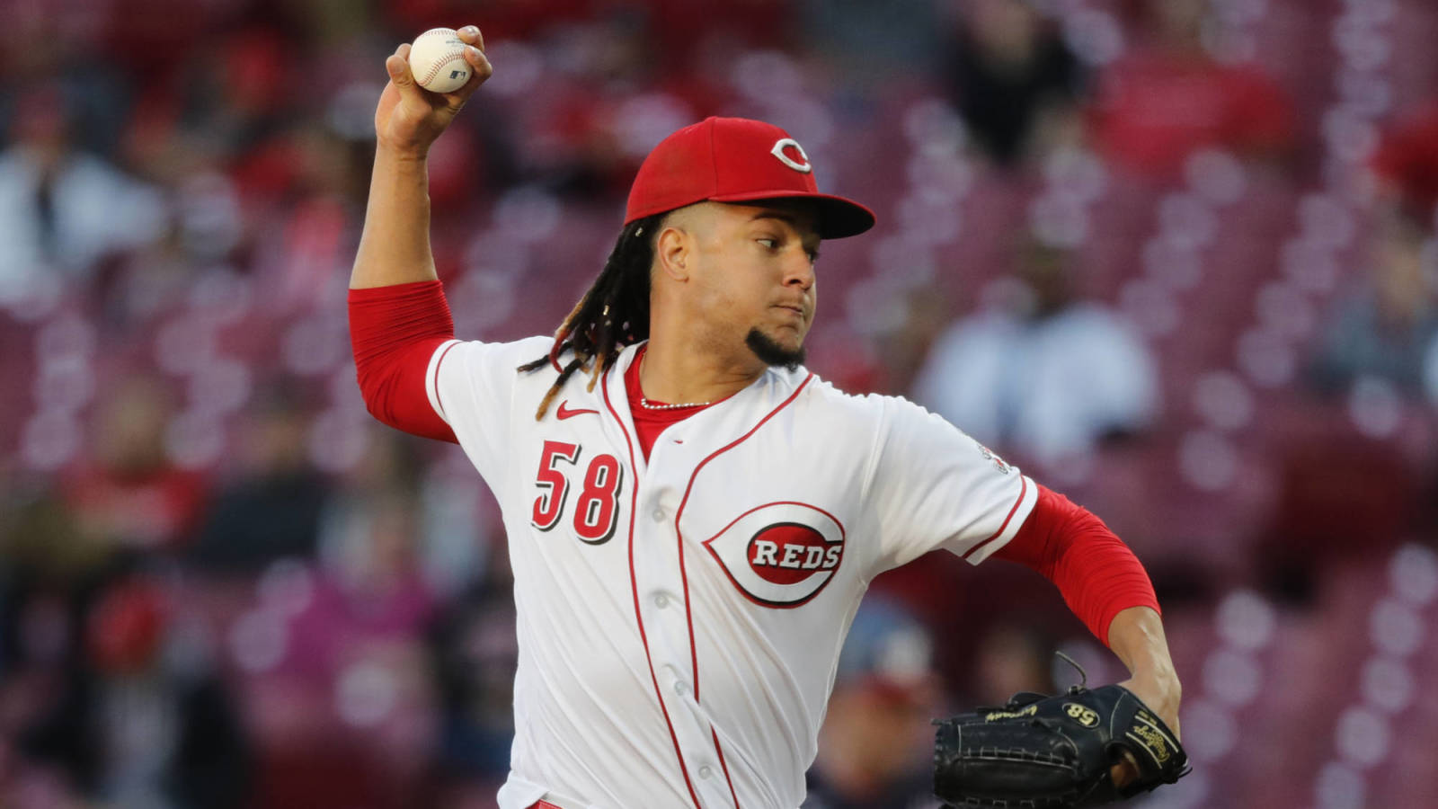 Report: 'Doubtful' Reds move RHP Luis Castillo in offseason - Vimarsana News