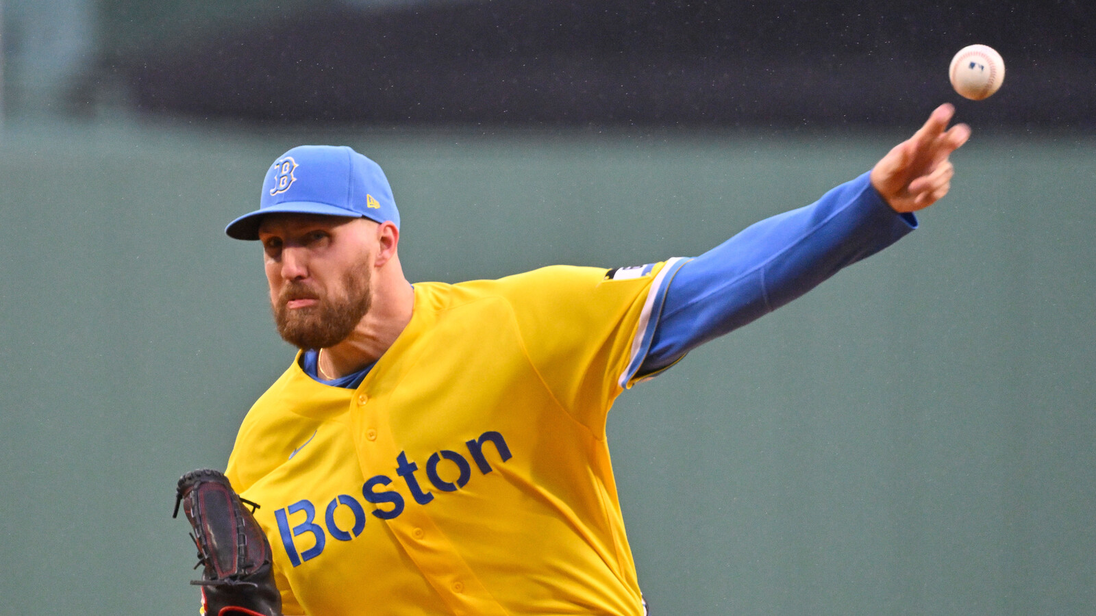 https://www.yardbarker.com/media/9/e/9e690dbe23093829e0a484ddefcc6a1ef30e2fc1/thumb_16x9/red-sox-garrett-crochet-progressing-well-injury.jpg