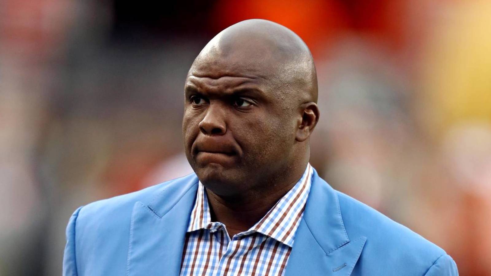 nfl-fans-rip-into-booger-mcfarland-over-awful-commentary-on-mnf