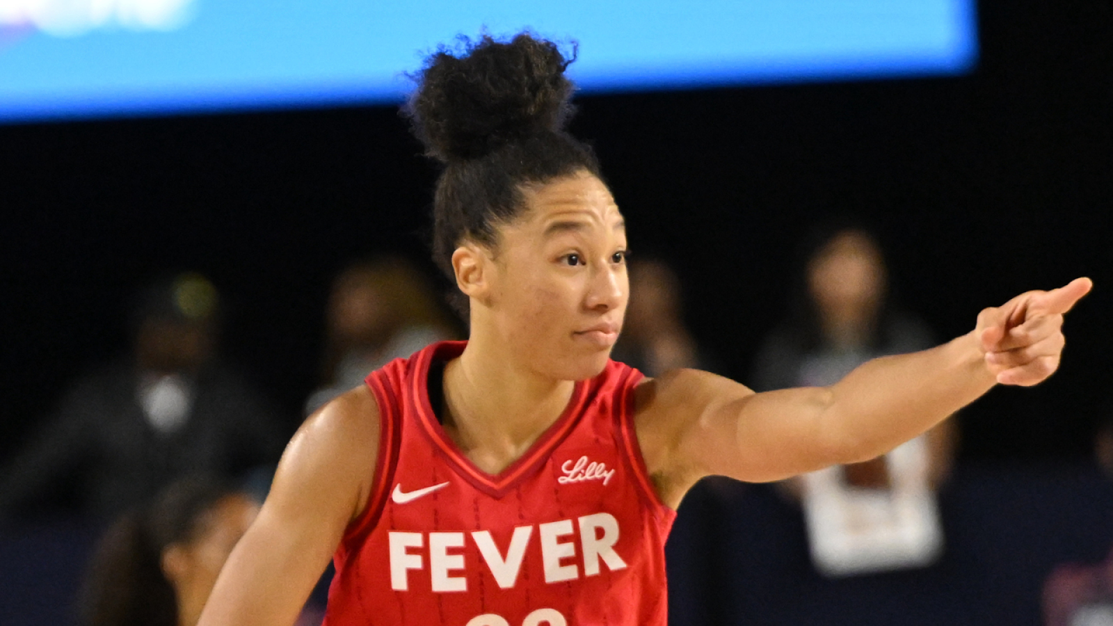 https://www.yardbarker.com/media/9/e/9ede1397ba95f77667a2119afa985ba89a7d1b0e/thumb_16x9/fever-down-mystics-sew-playoff-berth.jpg?v=1