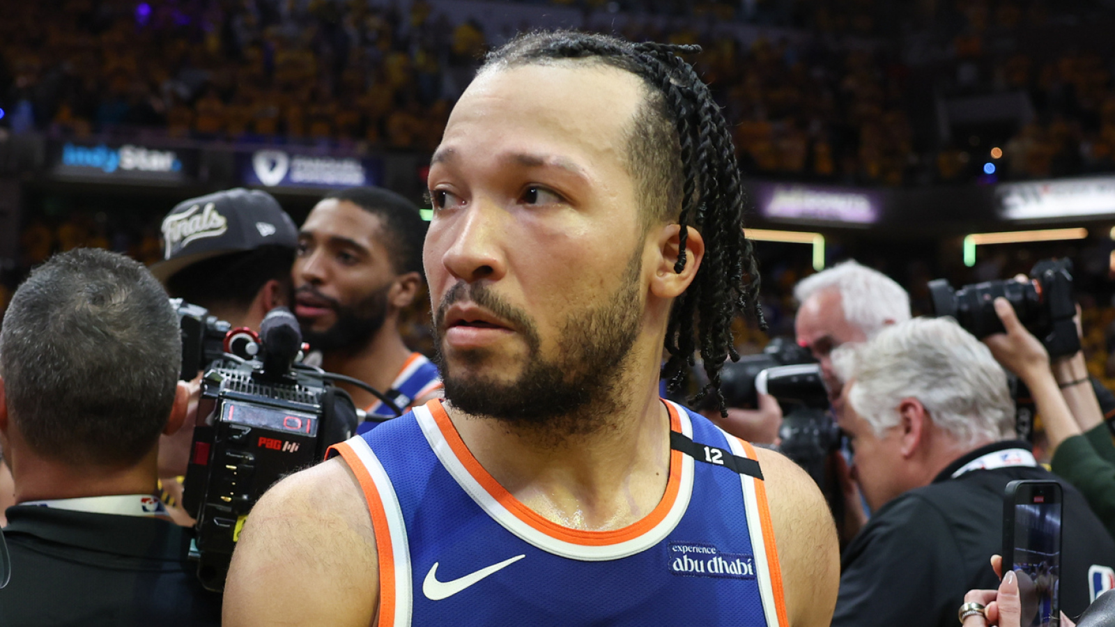 https://www.yardbarker.com/media/9/f/9f0792cccde3a65095b2e06ee7e27c9787d8eeba/thumb_16x9/jalen-brunson-should-feel-disrespected-nba-gms.jpg?v=1