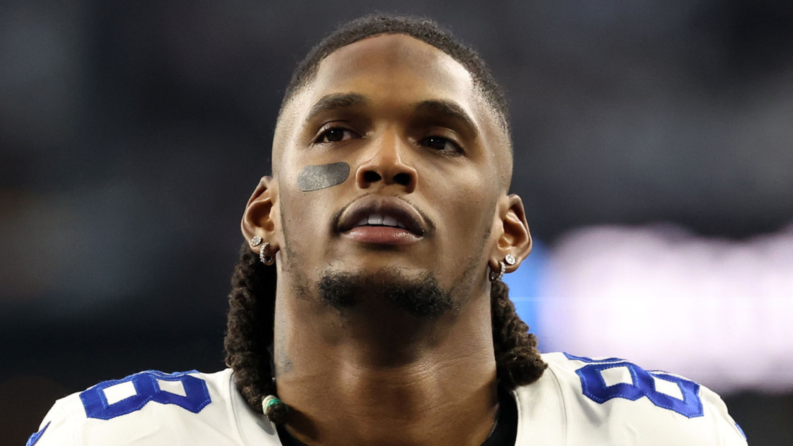 Report: Cowboys superstar not reporting to training camp
