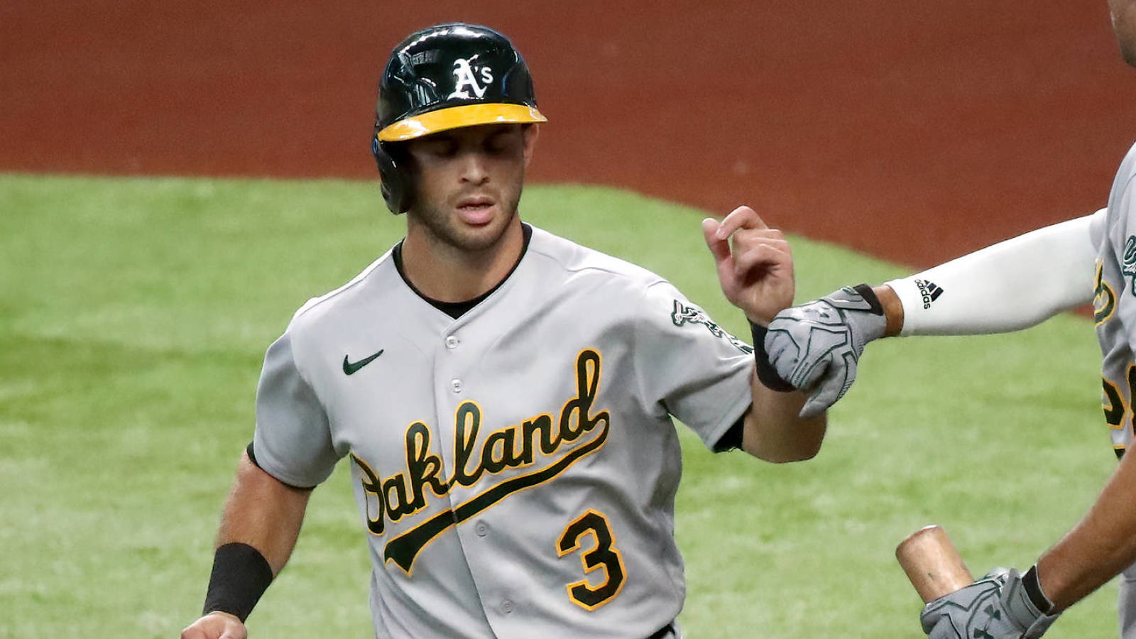 Athletics interested in re-signing Tommy La Stella | Yardbarker