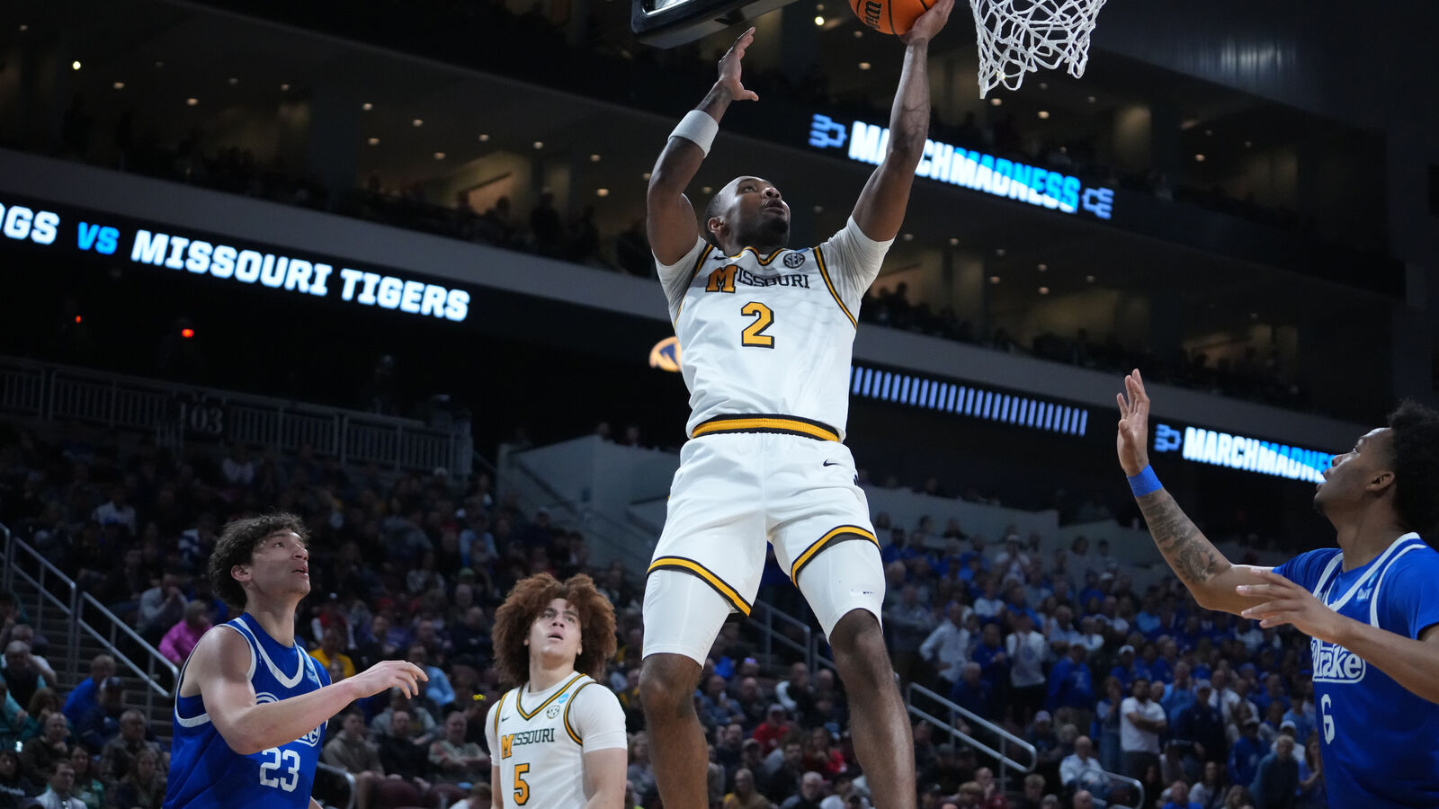 Missouri’s Tamar Bates signing two-way deal with Nuggets