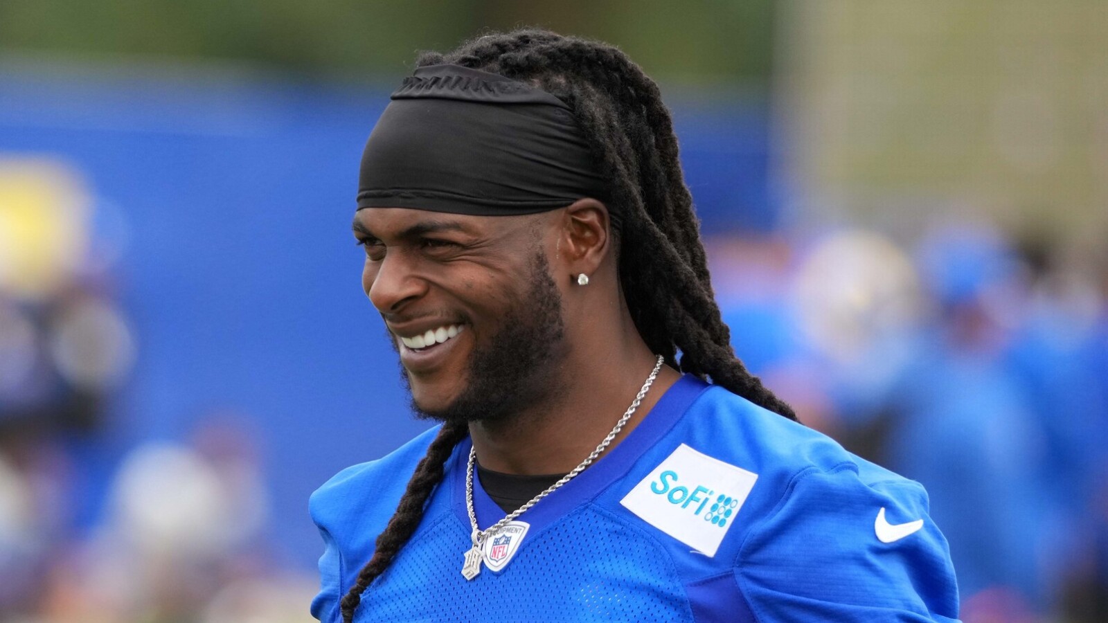 https://www.yardbarker.com/media/9/f/9fca8f3d9c1eead3963637fdf1a56ca0305959ca/thumb_16x9/davante-adams-reveals-biggest-difference-between.jpg?v=1