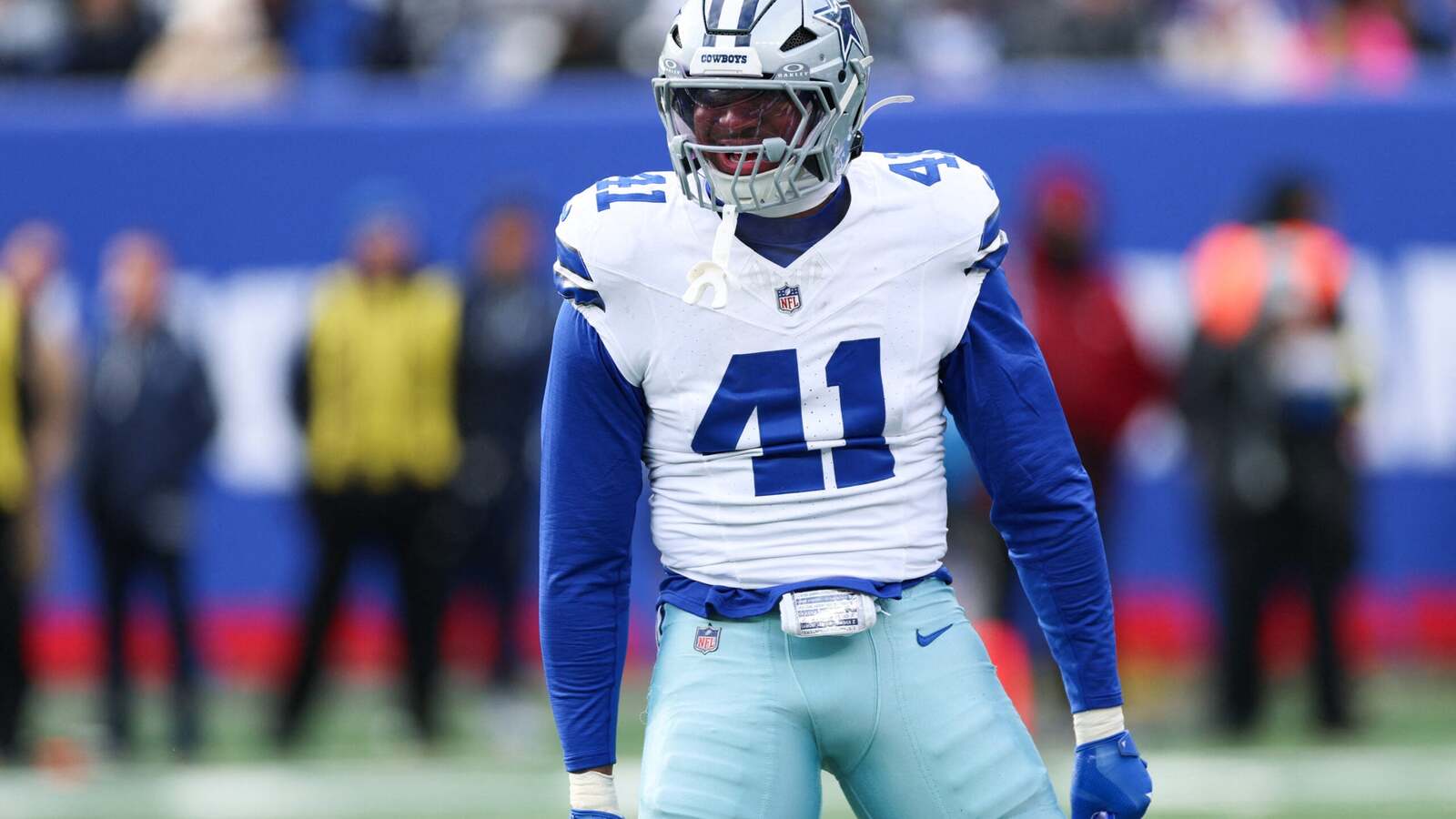 Dallas Cowboys HC Brian Schottenheimer reveals what was behind Donovan Ezeiruaku being kicked out of practice