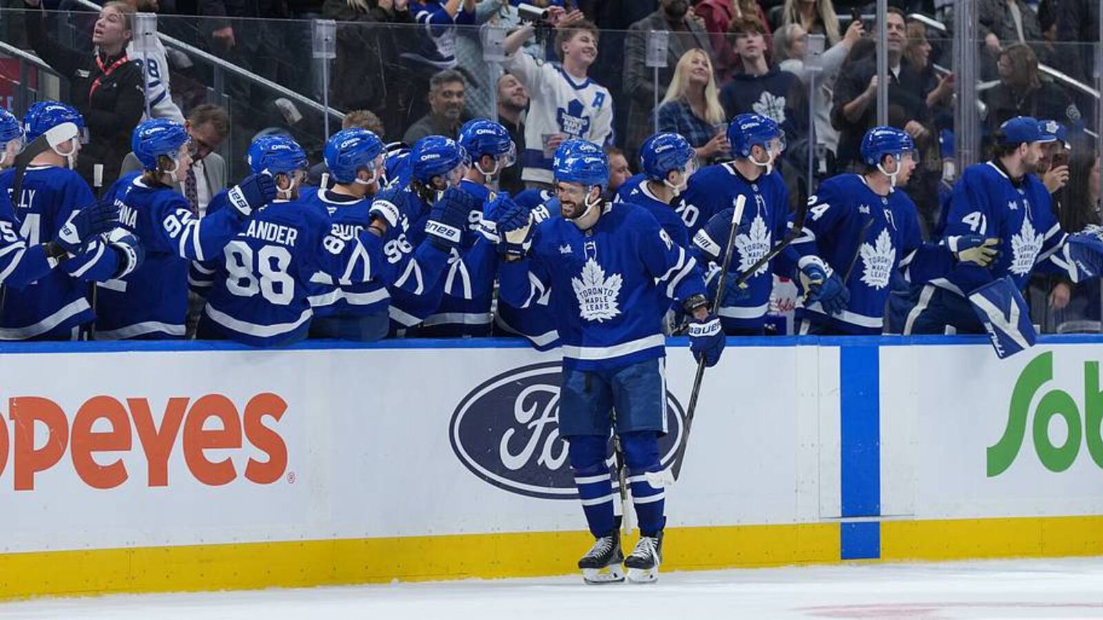 Elliotte Friedman drops major update on Maple Leafs' defenseman search