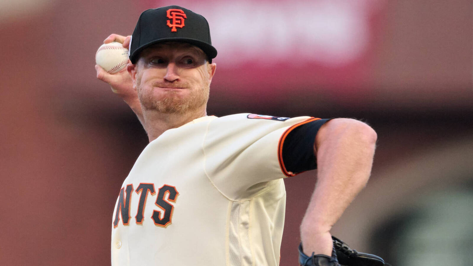 Giants All-Star pitcher suffers setback in recovery from injury